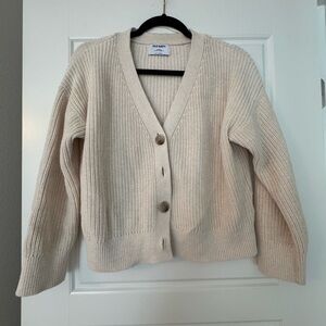 Old Navy Women's Cream Cardigan Sweater Size M Petite
